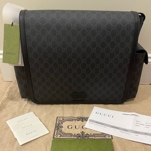 NWTs Gucci GG Supreme Diaper Bag 💼